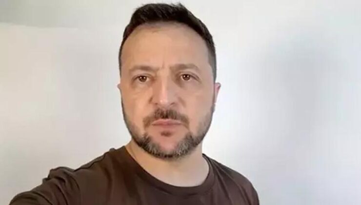 Zelenski dünyaya duyurdu: Rusya’ya ait Su-25 uçağı düşürüldü