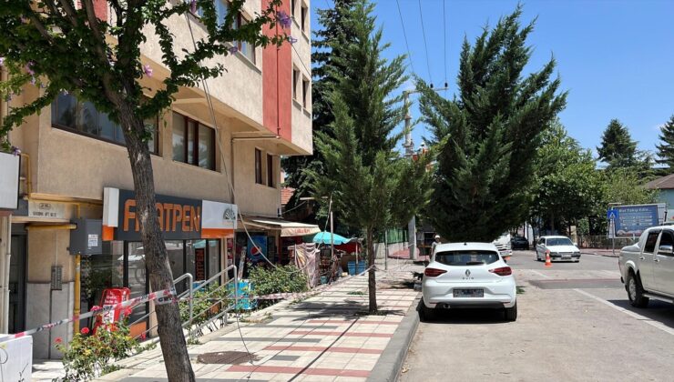 72 yaşındaki adam 5’inci katın balkonundan düştü